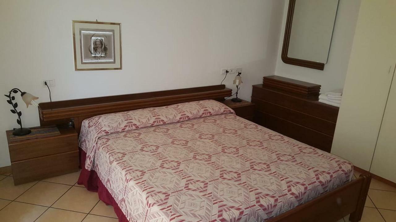 Casa Angela Appartement Colà Buitenkant foto