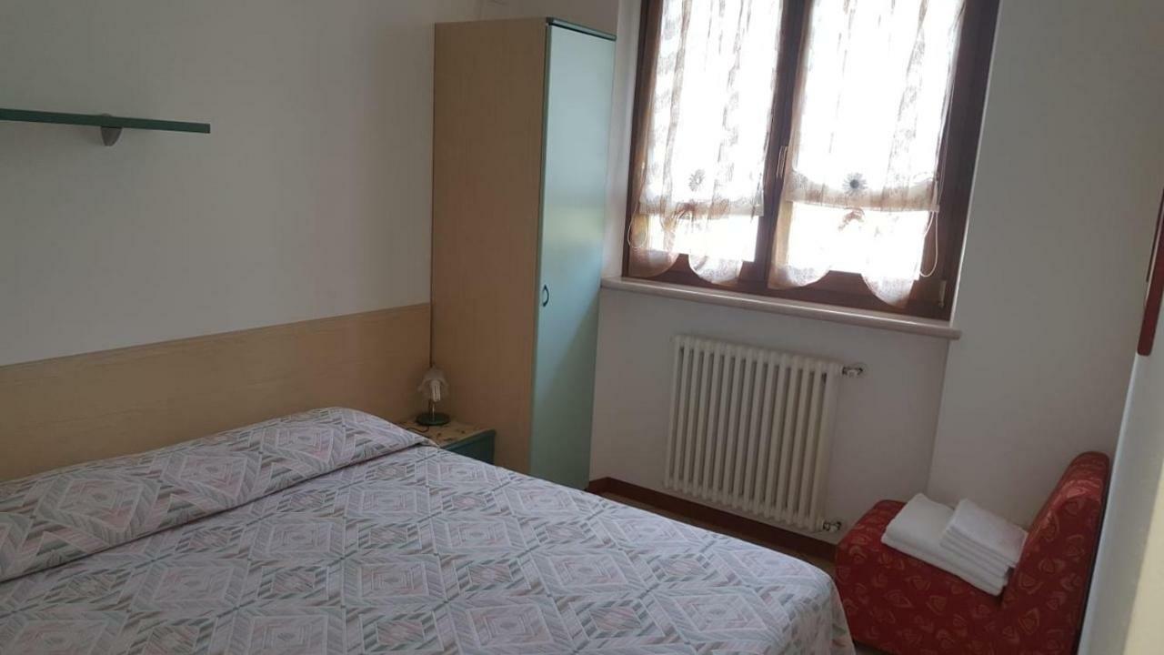 Casa Angela Appartement Colà Buitenkant foto