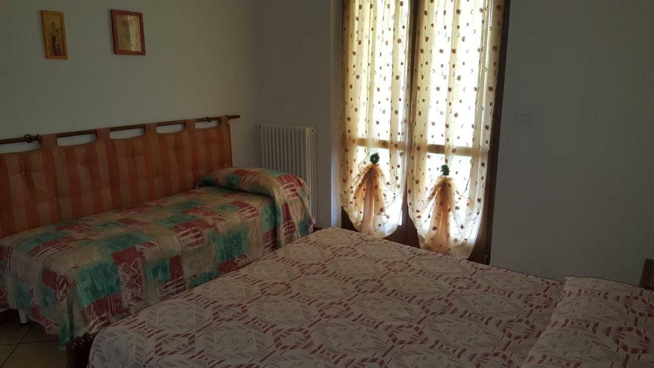 Casa Angela Appartement Colà Buitenkant foto